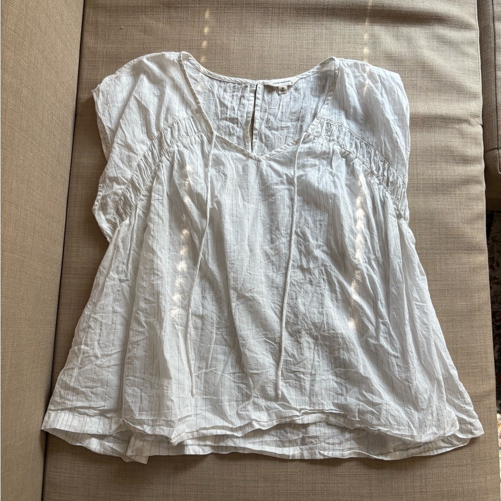 Lucky Brand White Smocked Cap Sleeve Blouse